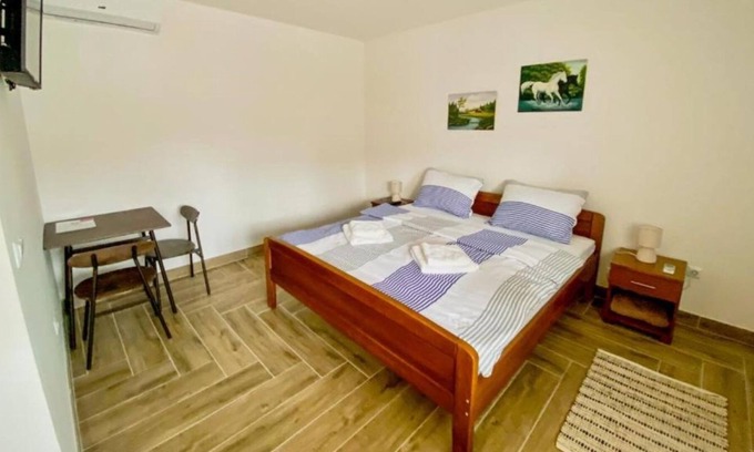 Vrbanja Apartment | Apartment Verde - rooms with private bathrooms: R1(2) - Vrbanja, Continental Croati, Croatia