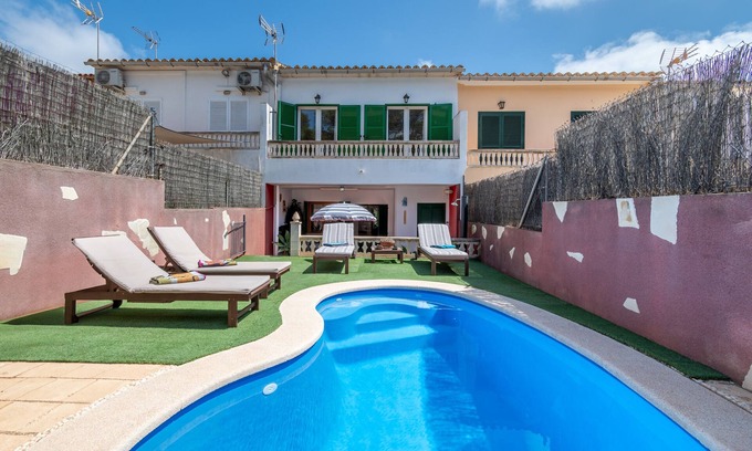 Cala Pi House | Apartment 'Villa Cala Pi Family' with Sea View, Private Pool and Wi-Fi