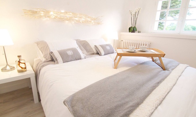 Clohars-Carnoet Apartment | Apartment 'Villa Prat Bras - T1 - Cosy' with Shared Garden and Wi-Fi