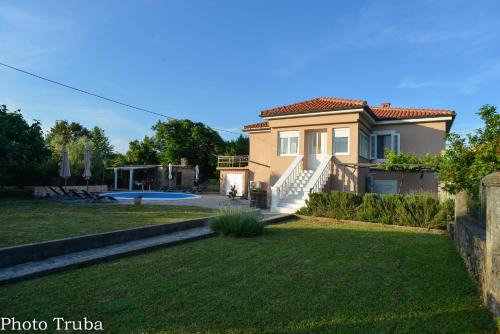 Sveti Vid Dobrinjski Apartment | Apartment Villa Oliva
