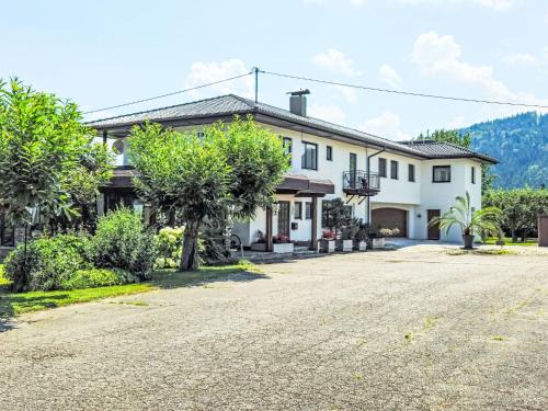 Moosburg Apartment | Apartment Villa Therese by Interhome