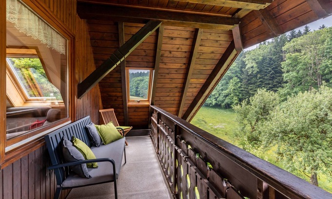 Wolfach - Saint Roman Apartment | Apartment 'Vogelnest' with Mountain View, Shared Pool and Wi-Fi