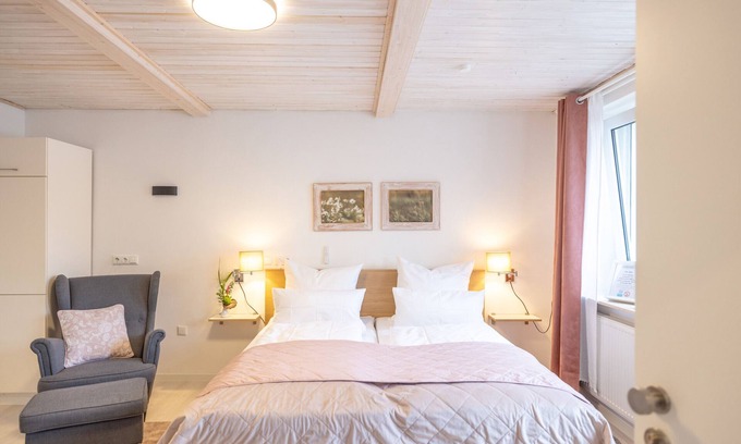 Willingshausen Apartment | Apartment 'Wasenberg' with Wi-Fi