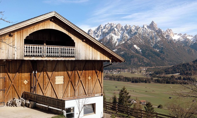Valle San Silvestro Apartment | Apartment 'Wegscheiderhof' with Mountain View, Private Terrace and Wi-Fi