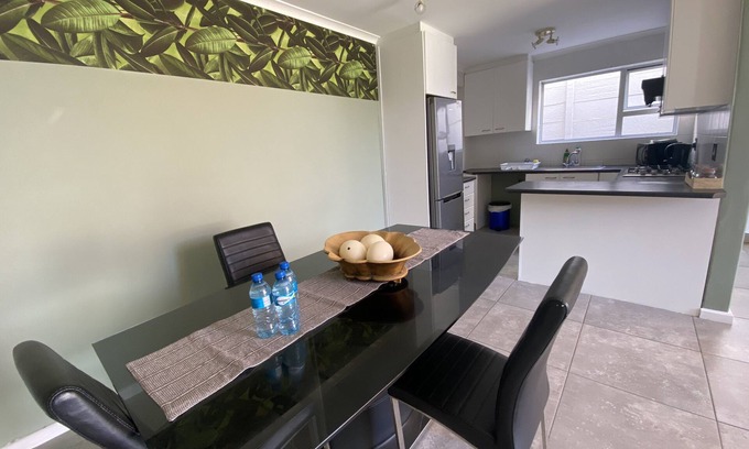 West Beach Apartment | Apartment! Welcome to our charming guesthouse in Cape Town!