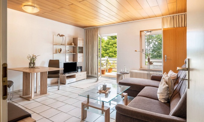 England Apartment | Apartment 'Wiitsicht' with Shared Terrace, Shared Garden and Wi-Fi
