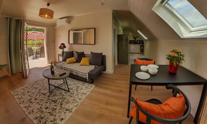 Clohars-Fouesnant Apartment | Apartment with terrace overlooking the park