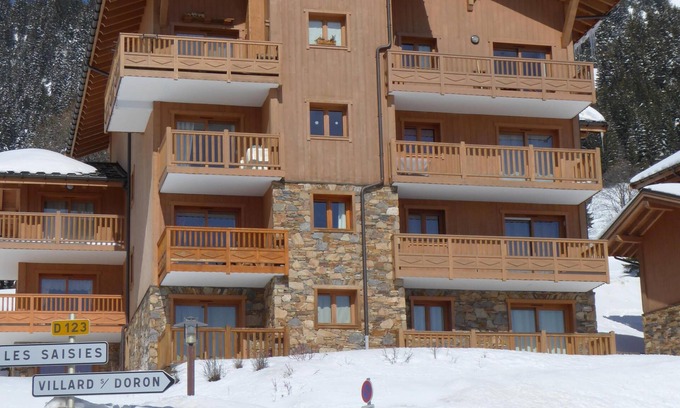 Bisanne 1500 Apartment | Apartment with private pool at the foot of the slopes with garage - ski school at 300m