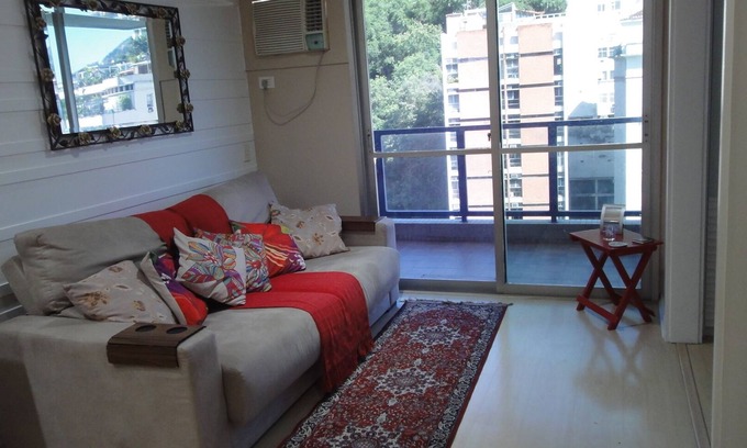Zona Sul Apartment | Apartment with 2 bedrooms, services and garage in Humaitá, Lagoa and Christ view