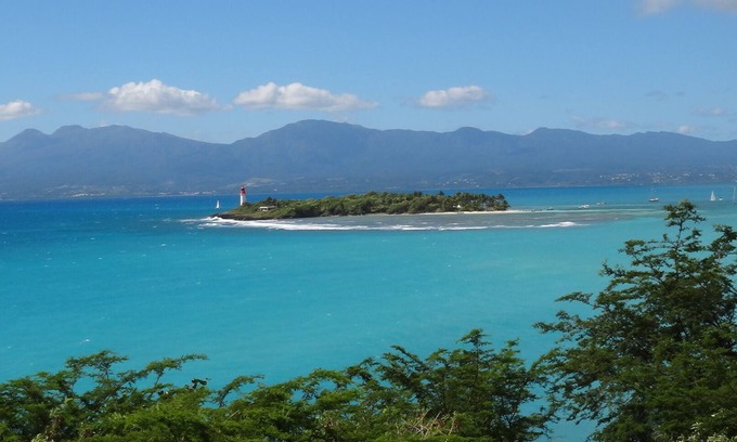 L'Houezel Apartment | Apartment with a view of the Ilet Gosier