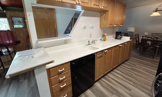 Orange City Apartment | Apartment with all the amenities of a campground. 20 minutes from Daytona