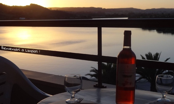 Limpias Apartment | Apartment with amazing views of the Ria de Limpias