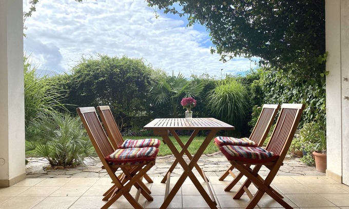 Tirolo Apartment | Apartment with enclosed garden in a central location-dogs welcome