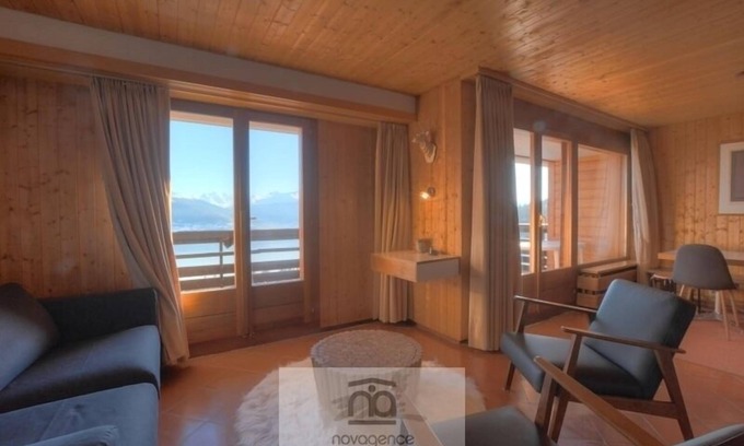 Anzere Apartment | Apartment with entrance, 2 bedrooms with 2 single beds each, 1 bathroom and 1 separate WC. Very big