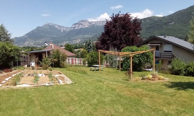 Challes-les-Eaux Apartment | Apartment with a wonderful view