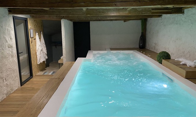 Viuz-en-Sallaz Apartment | Apartment with garden and spa in farmhouse