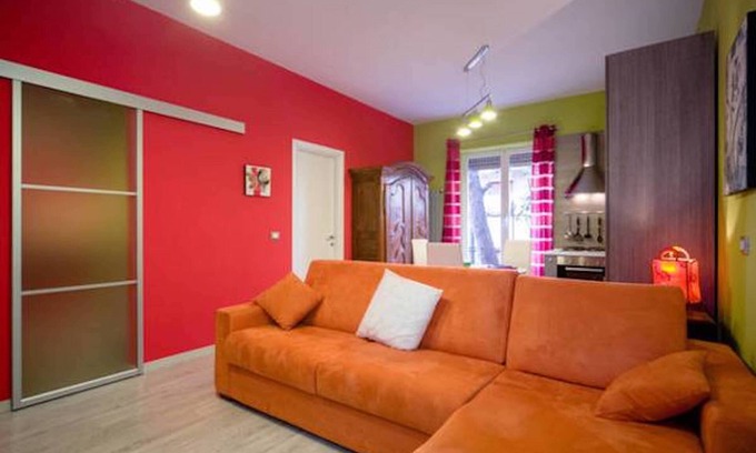 Quarto dei Mille Apartment | Apartment with garden and private parking for a fee
