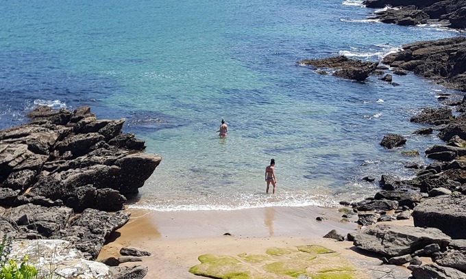 Castro Urdiales Apartment | Apartment with garden in Sonabia beach-Fantastic views Mountain and devil's eyes