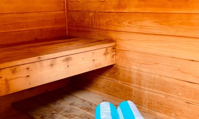 Lower Rattlesnake Apartment | Apartment with Hot Tub and Sauna Near UM/Downtownnn