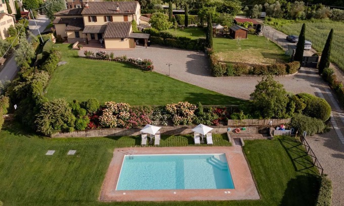 Castelfiorentino Apartment | Apartment with pool and stunning landscape