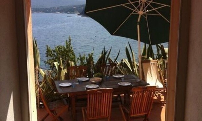 Bagno-Sprizze Apartment | Apartment with panoramic terrace with access to the beach