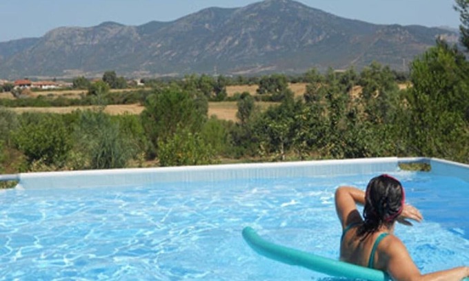 Villamassargia Apartment | Apartment with swimming pool