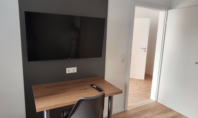 Leimen Apartment | Apartment with kitchen, bathroom and 2 bedrooms