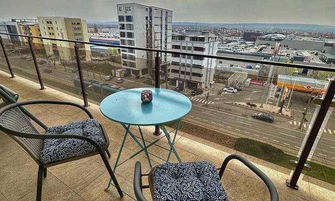 Craiova Apartment | Apartment with Panoramic Balcony - Promenada Mall