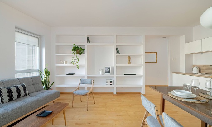 Jezyce Apartment | Apartment With Parking Poznań by Renters