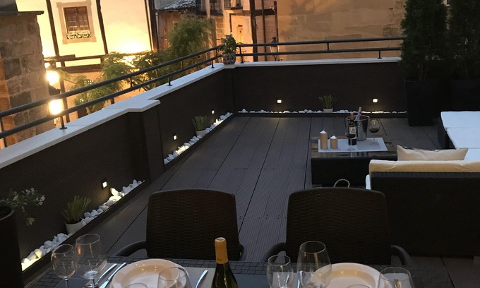 Haro Apartment | Apartment with private terrace