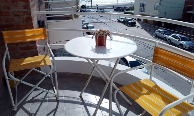 Puerto Madryn Apartment | Apartment with sea view. Pet friendly.