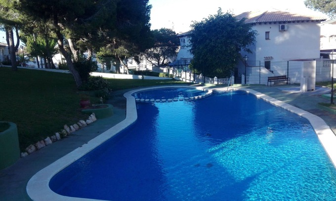 Los Balcones House | APARTMENT WITH SWIMMING POOL URB. GARDEN LAKE II TORREVIEJA.