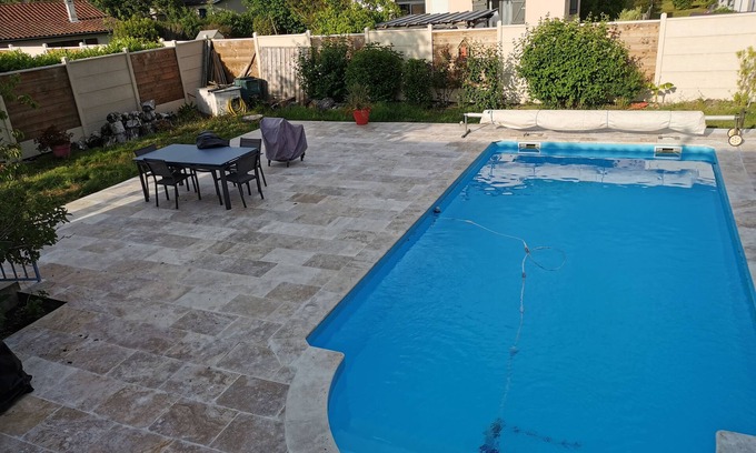 Le Barp Apartment | Apartment with swimming pool, garden Near forest Bassin Arcachon, Bordeaux