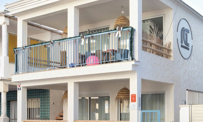 Plaza De La Costera Apartment | Apartment with terrace facing the sea Mr. 31A