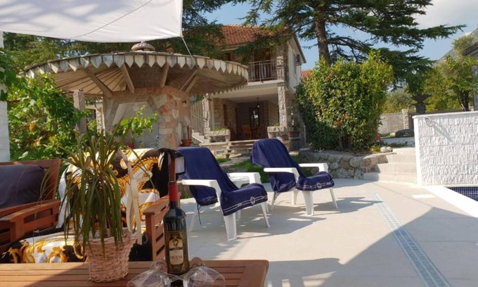 Lastva Grbaljska Apartment | Apartment with Terrace