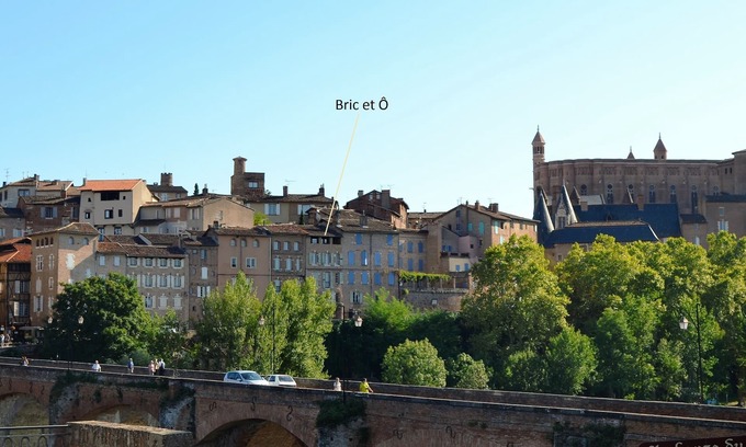 Albi Apartment | Apartment with terrace overlooking the Tarn and the heart of the historic city