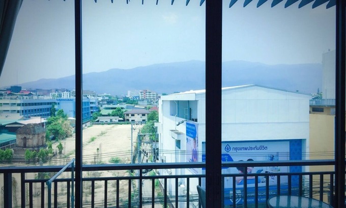 Chang Phueak Apartment | Apartment with Balcony mountain view & Old city chiangmai
