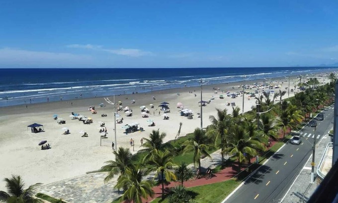 Balneario Paqueta Apartment | APARTMENT WITH VIEW TO THE BEACH