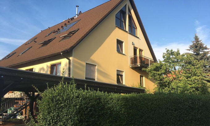 Bernau bei Berlin Apartment | Apartment 'Wohnen Im Grünen' with Private Garden and Wi-Fi