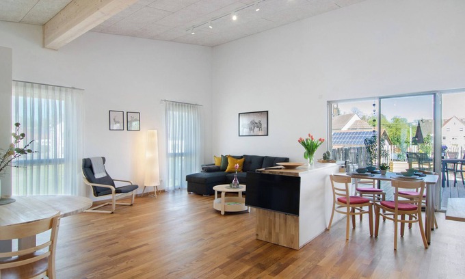 Otterswang Apartment | Apartment 'Wohnung Ahorn' with Shared Terrace, Balcony and Wi-Fi