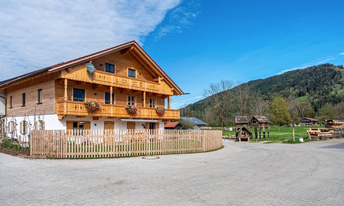 Gaißach Apartment | Apartment "Wohnung Brauneck" with Mountain View, Private Balcony & Wi-Fi