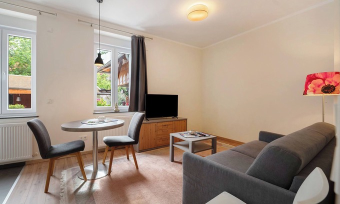 Gau-Odernheim Apartment | Apartment 'Wohnung 5' with Wi-Fi and Air Conditioning