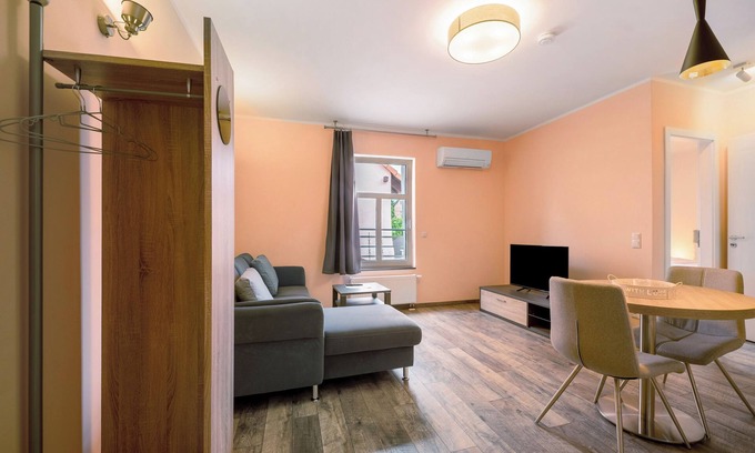 Gau-Odernheim Apartment | Apartment 'Wohnung 4' with Wi-Fi and Air Conditioning