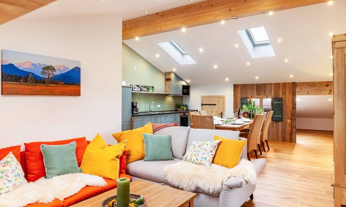 Rottenbuch Apartment | Apartment 'Xaver' with Shared Garden, Balcony and Wi-Fi