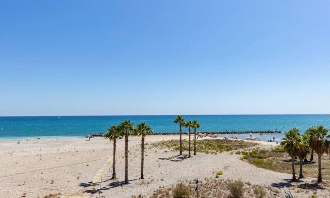 Chilches Apartment | Apartment 'Xilxes' with Sea View, Wi-Fi and Air Conditioning