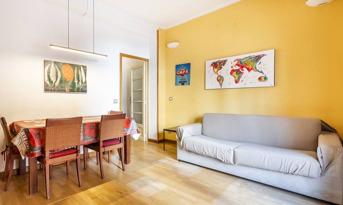 Benicalap Apartment | Apartment 'Zona Doctor Peset' with Private Terrace, Wi-Fi and Air Conditioning
