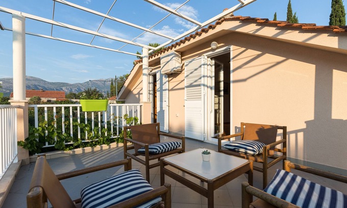 Cilipi Apartment | Apartment Zora - Two Bedroom Apartment with Terrace and Garden View