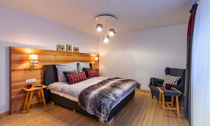 Hessisch Lichtenau Apartment | Apartment 'Zur Wurschtekammer' with Private Terrace and Wi-Fi