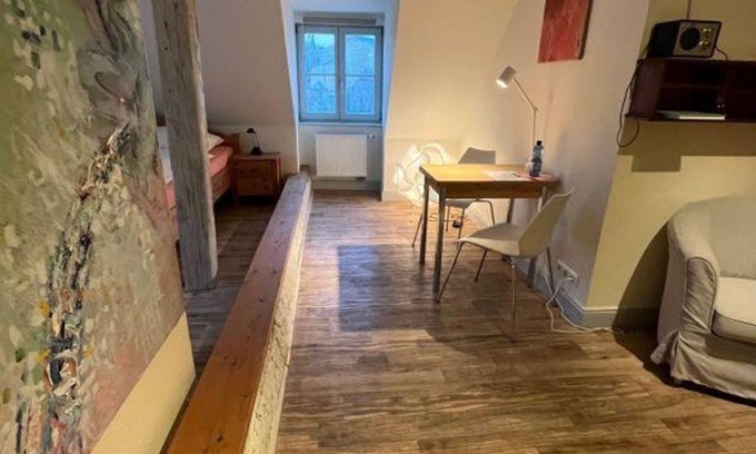 Schwerin Apartment | Apartment2, attic with beams, 1 bedroom - Ferienwohnungen MittenDrin