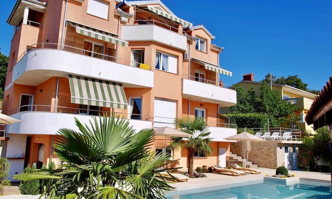 Opric Apartment | Apartments Ana Apartment with balcony